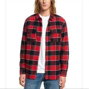 Quiksilver red and black check plaid flannel shirt. SZ. M. NWT